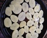 Foto del paso 2 de la receta: Cerdo con papas a la crema😋😋😋