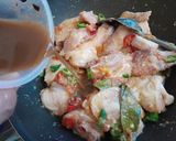 Foto langkah ke 5 dari resep Ayam Masak Sambal Goreng.