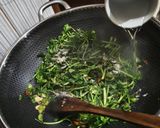 Foto langkah ke 4 dari resep Tumis Selada Air Selera Asal.