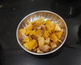 A picture of step 1 of Sapodilla (Chikoo) Milkshake.