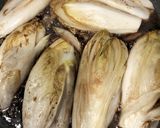 Une image de l'étape 4 de Tarte tatin d'endives aux pignons de pin.