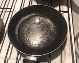 Foto langkah ke 8 dari resep Makanan AnakRoti Susu Lapis Telur Orak Arik.