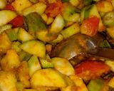 तोरई की सब्जी(taroi ki sabzi recipe in hindi) रेसिपी चरण 2 फोटो