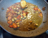 Foto del paso 6 de la receta: Sopa de pescado con huevo picado