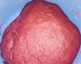 A picture of step 4 of Fried red velvet donuts.