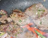 Foto del paso 1 de la receta: Churrasco de lomo sobre tostadas de pan ciabatta con pimientos y cebolla