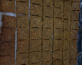 Foto del paso 2 de la receta: GALLETITAS CROCANTES de HARINA de GARBANZO, semillas de Chía y ESPECIAS (sin gluten, muy nutritivas)