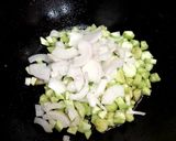 A picture of step 4 of Baigan and Toarie 🍆🍆🥒🥒🧄.