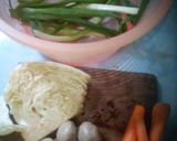 Foto langkah ke 1 dari resep Sop bakso Simple.