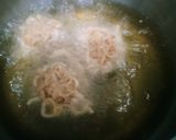 Foto langkah ke 3 dari resep Bola-bola Mie Keju.