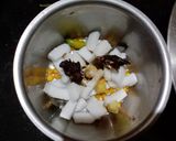 A picture of step 1 of Peanut nariyal chutney.