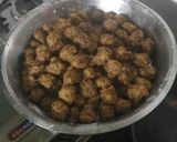 A picture of step 4 of Veg Manchurian.