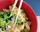 Foto del paso 5 de la receta: Esto no es un arroz chino, pero parece 🍚🥦🍳