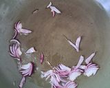 Foto langkah ke 1 dari resep Sayur Bening Bayam Simpel.
