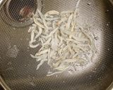 吻仔魚蛋花粥的食譜步驟2照片