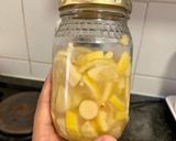 A picture of step 1 of Honey Ginger Lemon Jar.