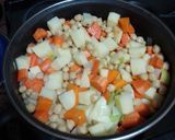 Foto del paso 5 de la receta: Crema de zanahorias y calabaza con tortellinis salteados