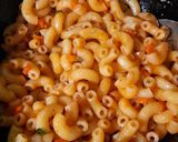 A picture of step 7 of Macaroni Soya Tikki Burger.