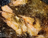Foto del paso 4 de la receta: Judías blancas con langostinos y chirlas enfadadas