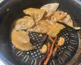 Foto del paso 2 de la receta: Frijoles negros refritos con manteca de cerdo 🐽