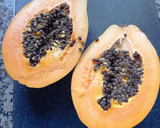 Foto del paso 6 de la receta: Papaya rellena tropical 🏝️🥭🥝🍇🍓🥥