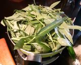 Foto langkah ke 3 dari resep Cah Kangkung Sapi.