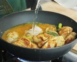 Foto langkah ke 4 dari resep Ayam Kemangi Pedas Khas Sunda Devina Hermawan.