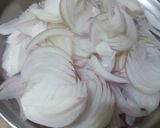 A picture of step 4 of 🌸💮Fry Okra🌸💮.