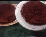 A picture of step 3 of Independance day Cake.