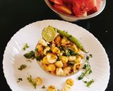 A picture of step 2 of Chatpata Makhana (Lotus seeds chaat 😋).