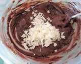 Foto del passaggio 5 della ricetta Ciambella Marmorizzata Cacao e Cocco