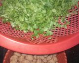 A picture of step 1 of Palak soyabean keema.