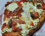 Foto del paso 6 de la receta: Pizza con tomates frescos y anchoitas