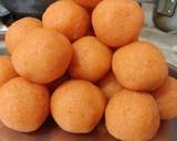 Leftover sooji halwa laddoos. recipe step 5 photo