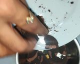 A picture of step 1 of Oreo choco lava.