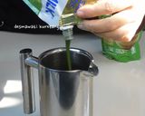 Foto langkah ke 1 dari resep Ube Matcha Latte.