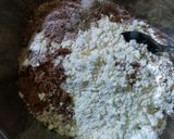 Foto langkah ke 2 dari resep Eggless Choco Banana Moist Cake.