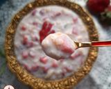 A picture of step 5 of Strawberry Broken wheat Pudding.