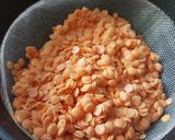A picture of step 1 of Masoor dal vada.