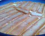 Foto del paso 4 de la receta: Tarta de limón con leche evaporada y base de bizcochos (sin horno)
