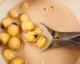 Hình bước làm 1 của món Chè thốt nốt, nhãn và sen