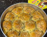 Foto langkah ke 7 dari resep Garlic Cheese Bread.