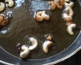 A picture of step 3 of Kaju Karela.