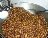 चटपटे बघरे हुए चने(chatpate bghare hue chane recipe in hindi) रेसिपी चरण 2 फोटो