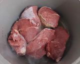 Foto del paso 1 de la receta: Carne a la Olla