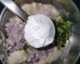 મેંદુ વડા (Medu Vada Recipe In Gujarati) રેસીપી સ્ટેપ3ફોટો