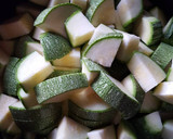 Foto del paso 3 de la receta: Postre: calabacitas con leche