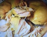 A picture of step 2 of Chicken mussakhan roll.