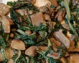 Foto del passaggio 8 della ricetta Platessa al forno con bietole e porcini