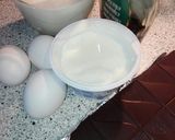 Foto del paso 1 de la receta: Mousse de chocolate negro con crema de yogur